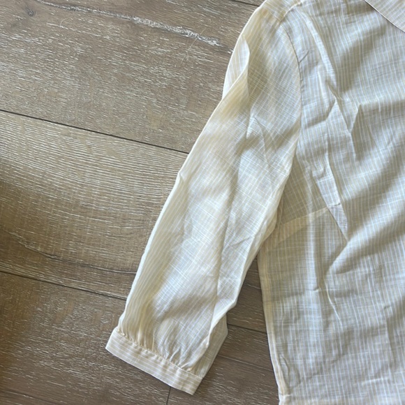 Chico’s yarn dye, soft play shirt 3/4 sleeve ChicosSize 1 (M / 8P) - Picture 3 of 4